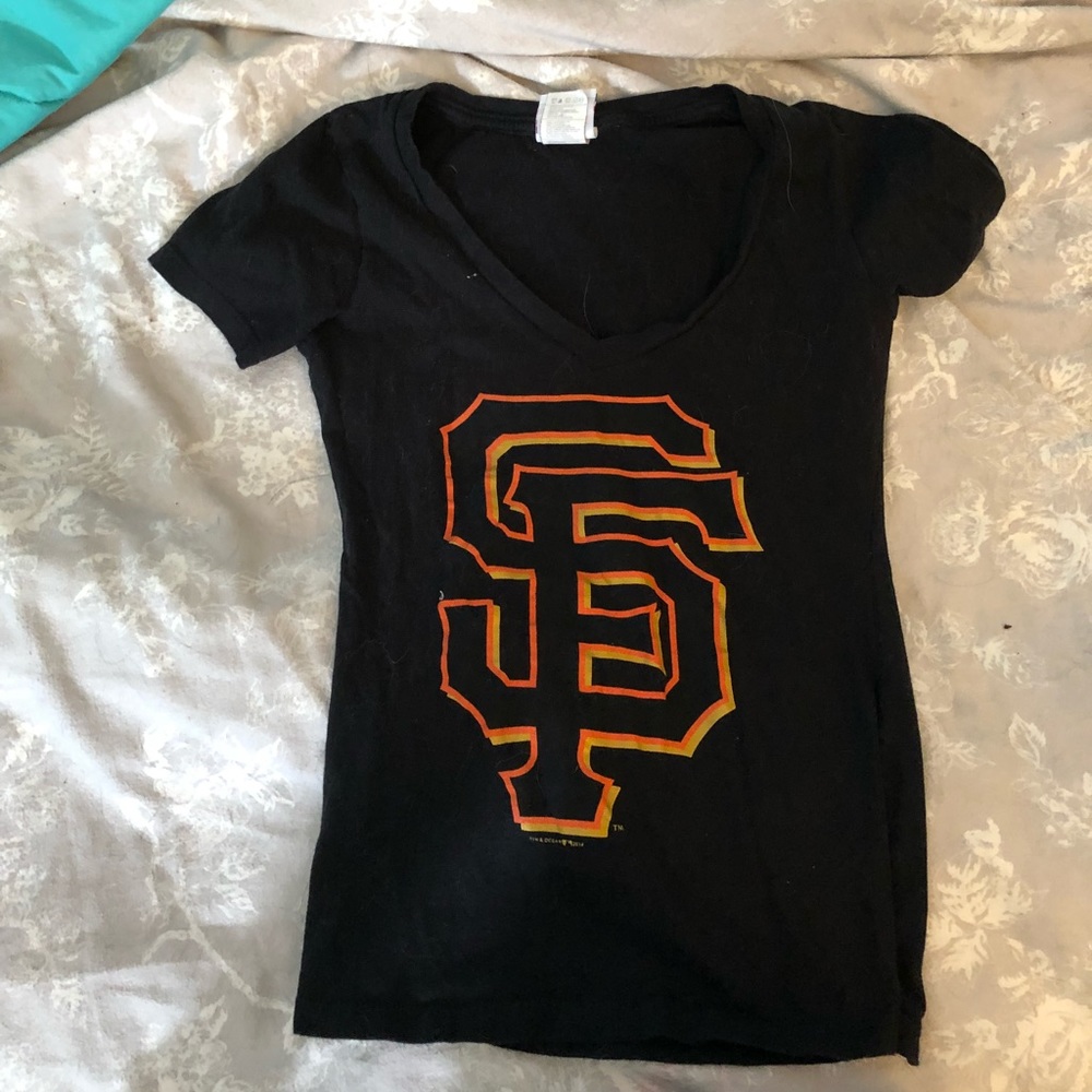 SF Giants T-shirt